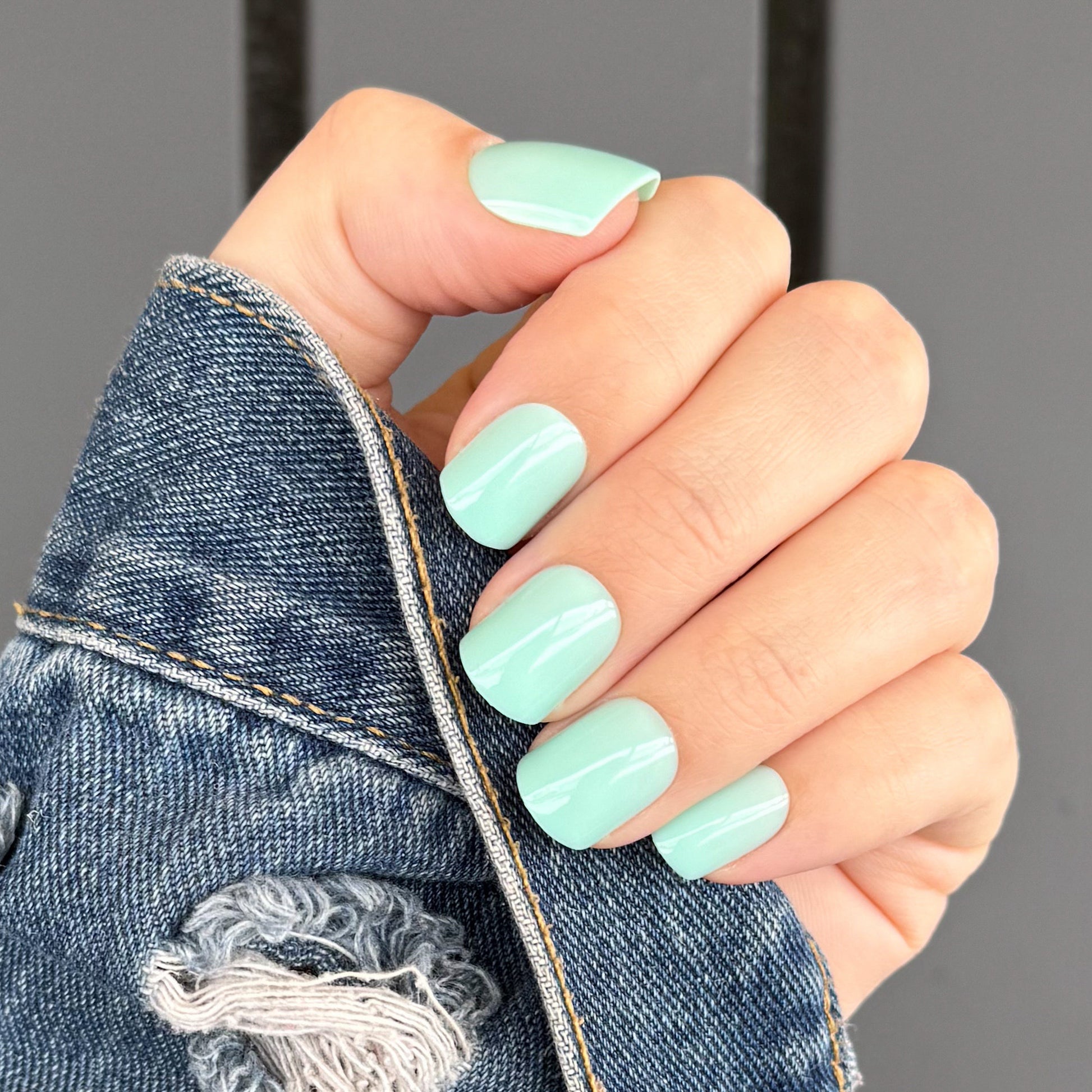 Aqua Blue Press On Nail in Short Square_FFL