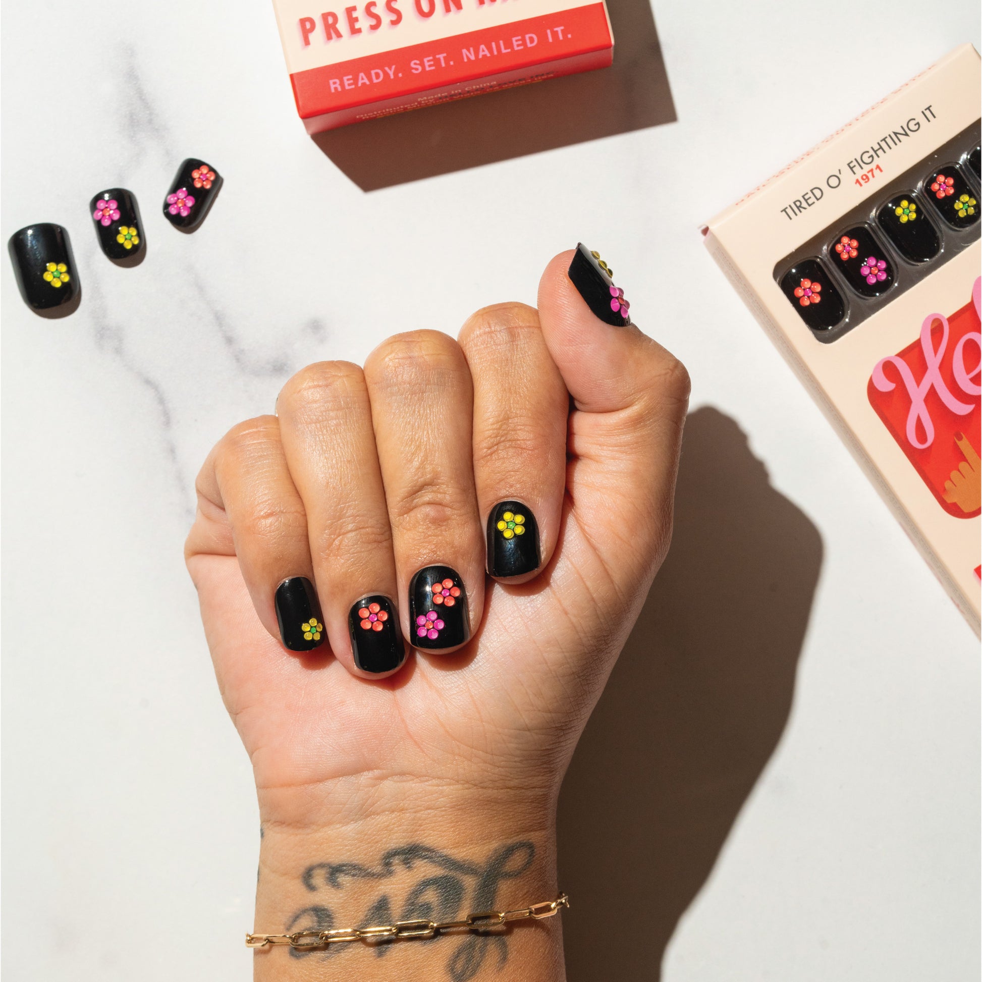 Floral Press on Nails TFI