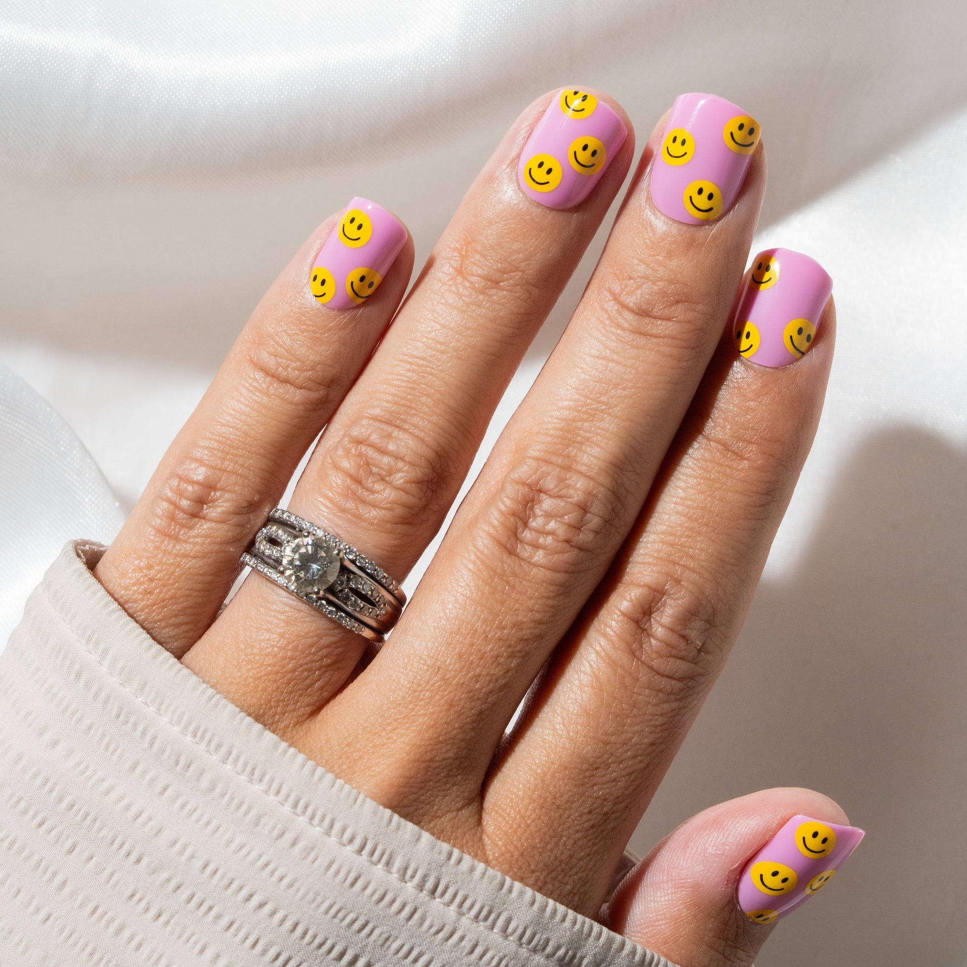 Smiley Face Press-On Nails ADB