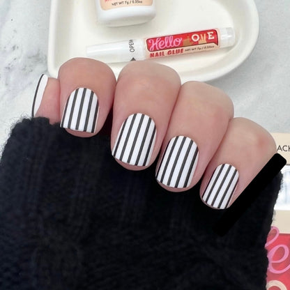 Hello Love Press On Nail Stripe Matte_CHB